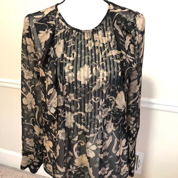 Who What Wear Sheer Print Ruffle Blouse - Picture 9 of 9